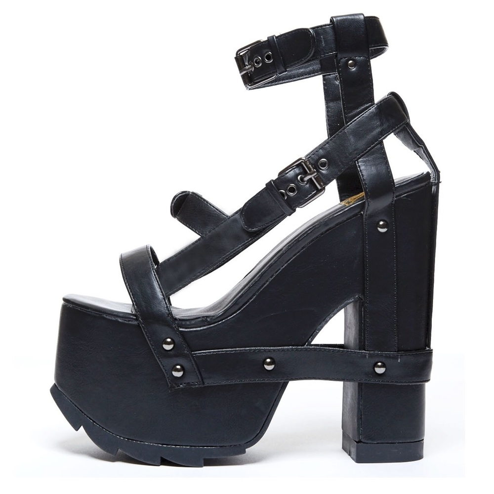 YRU Night Call platform sandals, size 10